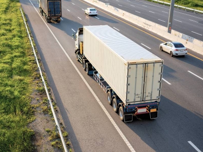 Entendendo o Transporte de Cargas Urgentes: A Relevância da Agilidade no Mercado Atual